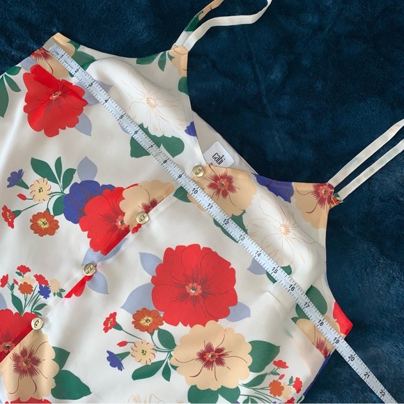 CABI Victoria Cami, Floral, Lined for Opacity, size Medium, GUC, BEAUTIFUL - Picture 11 of 16